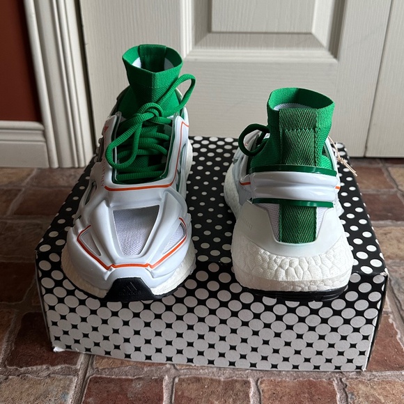 ADIDAS BY STELLA MCCARTNEY ULTRABOOST 22 SHOES - Picture 4 of 11